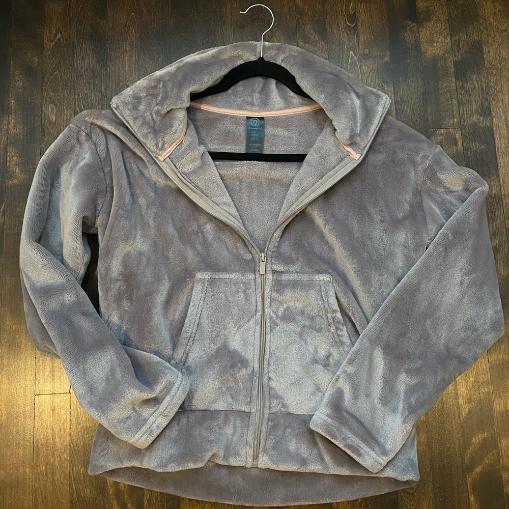 Champion - High Neck Zip Up Fluffy Coat - Mauve